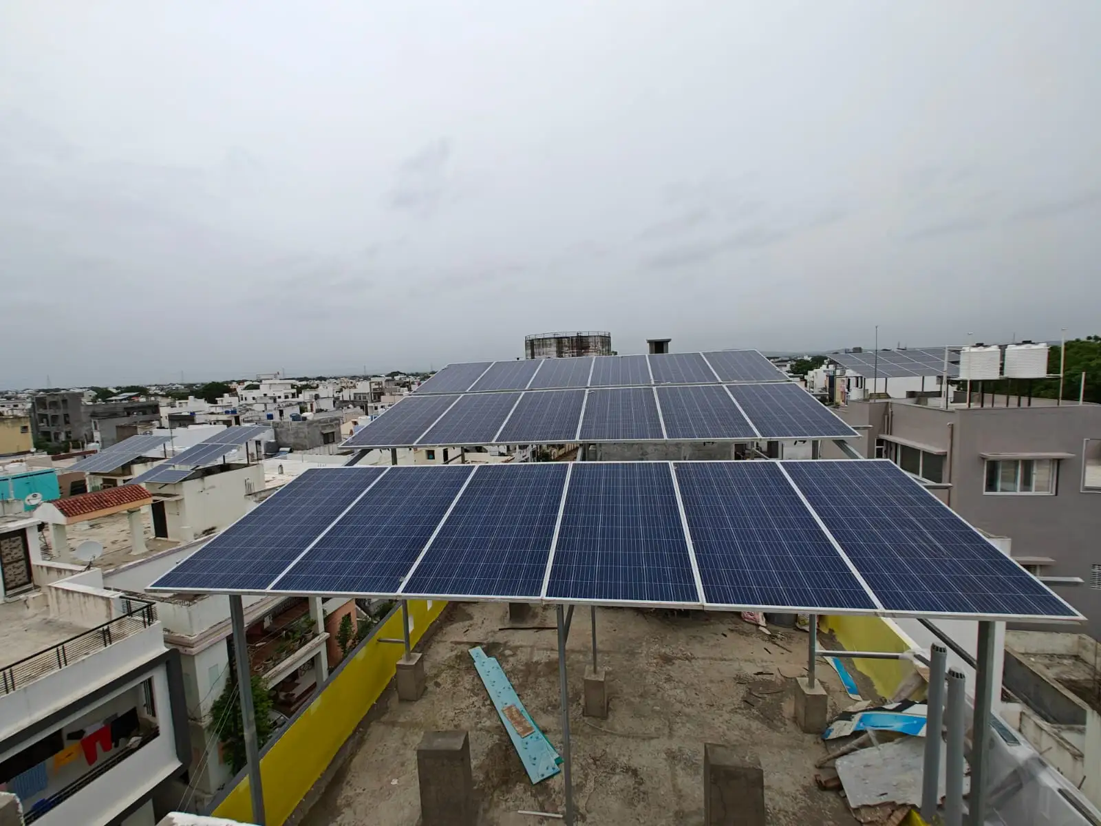Apartment : Solar Panel Terrace
